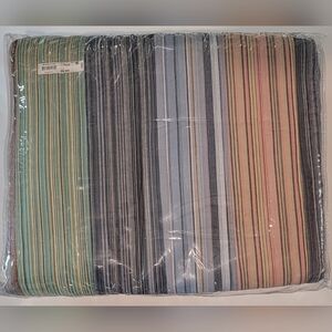 Chic king size bedspread in Multi-colr Stripes, Blue Tones.